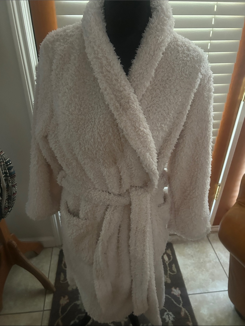 Ulta Beauty Plush Shawl Collar Bath Robe in Cream
